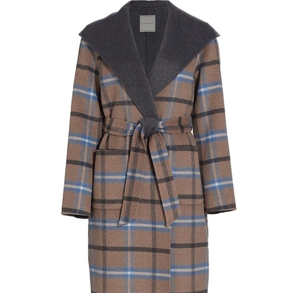 Elie Tahari Jackets & Blazers - Elie Tahari blue Wallace plaid coat, size medium